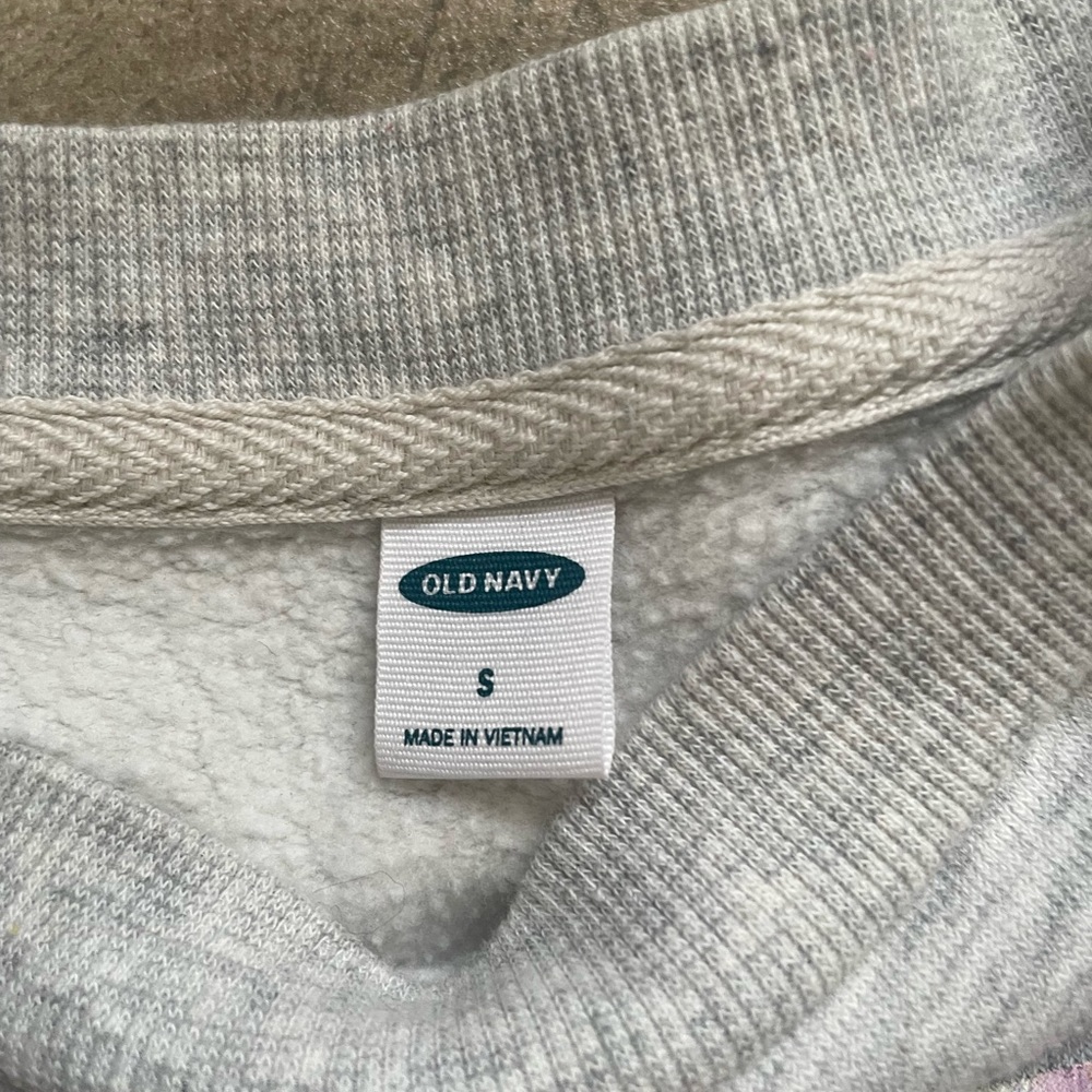 Small crop sweater shirt